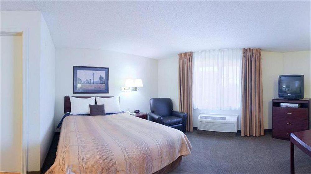 Sonesta Simply Suites Arlington Bagian luar foto